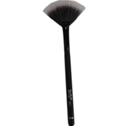 Ben Nye Medium Fan Brush